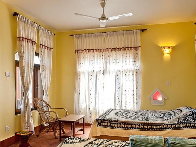 Hotel Sapana Village Lodge Chitwan Exterior foto
